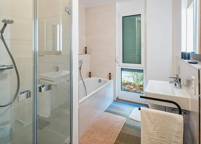 Am Grossen Garten - Terrasse & Parkplatz -8 Personen Dresden