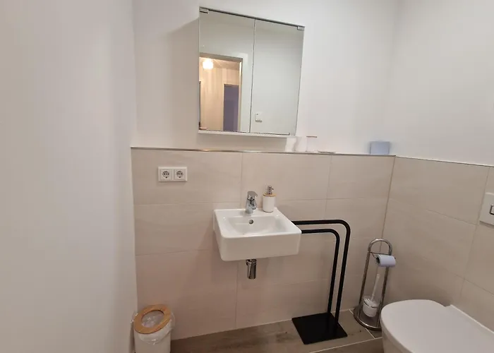 Am Grossen Garten - Terrasse & Parkplatz -8 Personen Apartment *