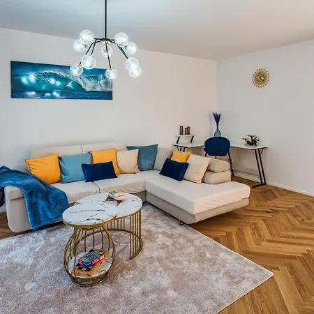 Am Grossen Garten - Terrasse & Parkplatz -8 Personen *